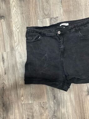 California vintage Black Denim Jean Shorts
